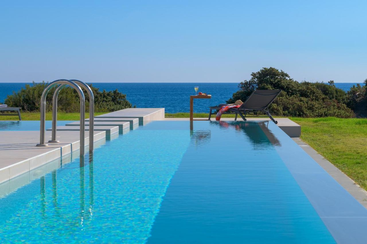 Villa Albatross Beach Front Villas Gennadi