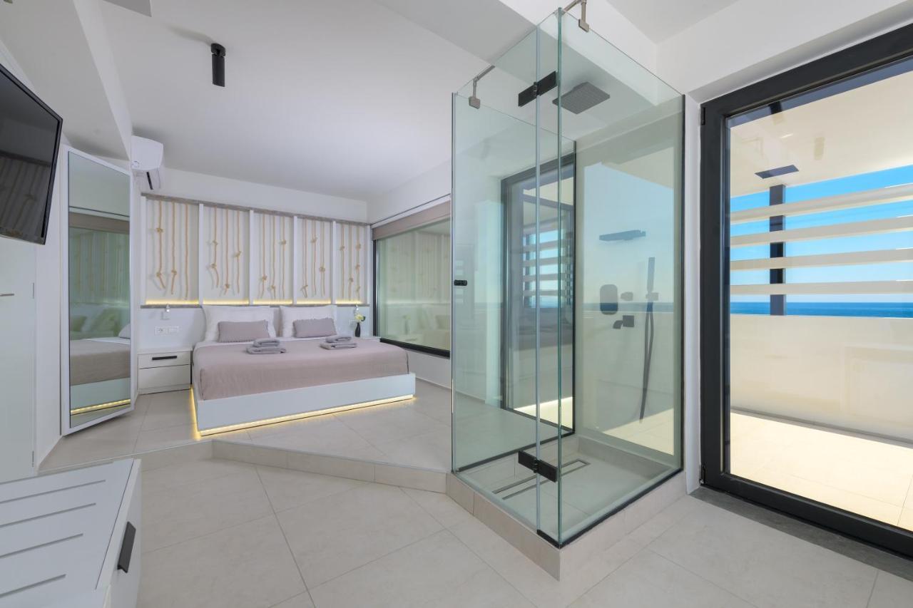Albatross Beach Front Villas Villa *