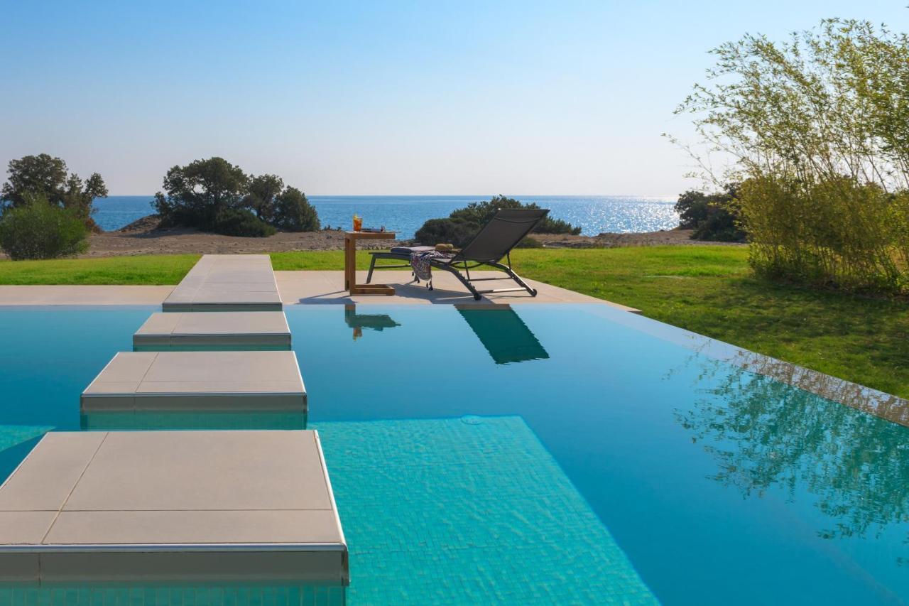 Albatross Beach Front Villas Villa *