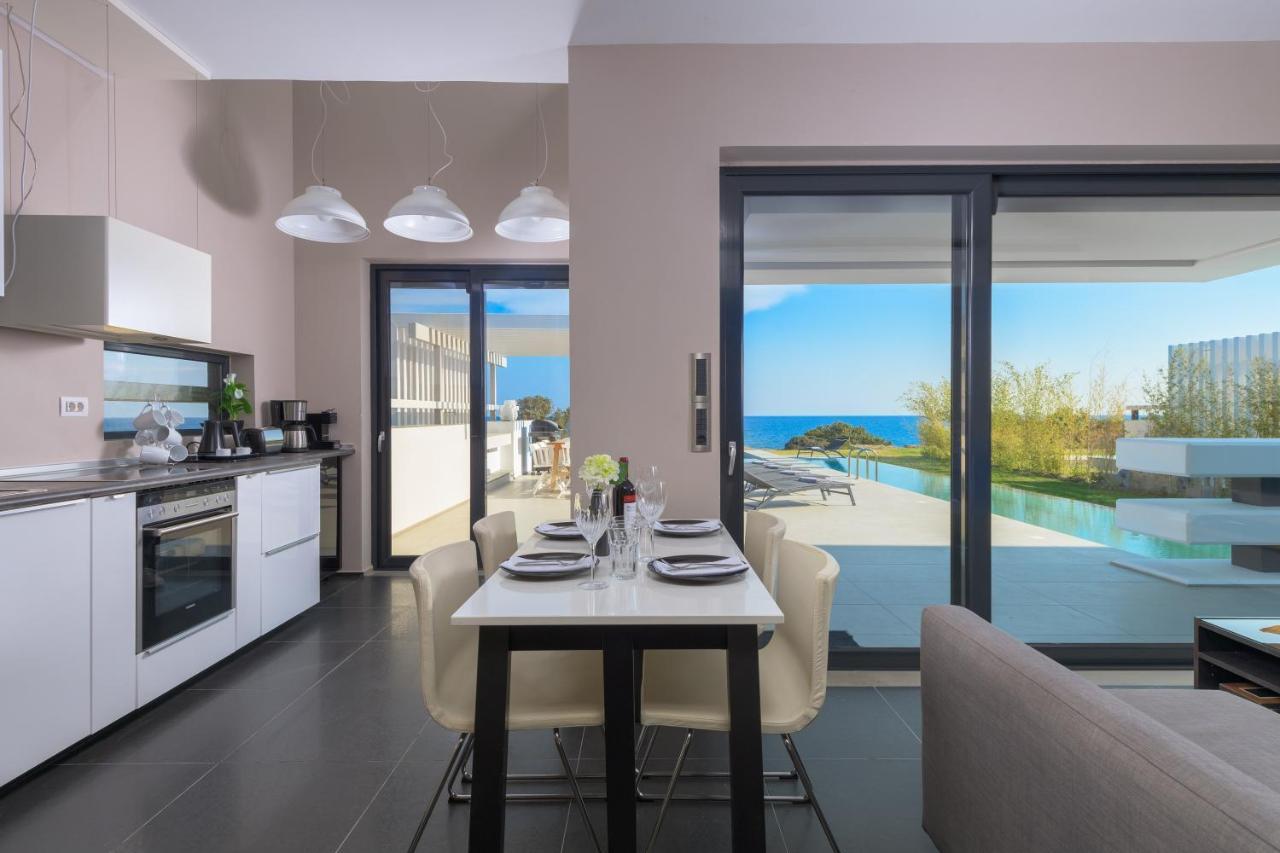 Albatross Beach Front Villas Villa Gennadi