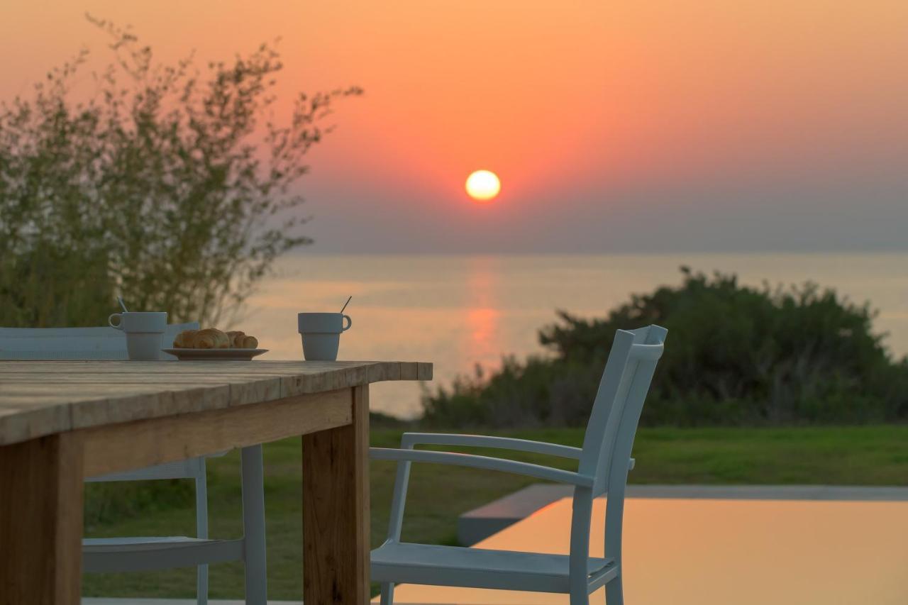 Villa Albatross Front Gennadi
